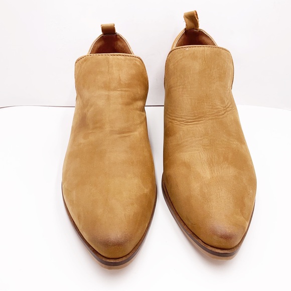 {ARTISAN BY ZIGI} Adal Pointed Toe Block Heel Slip On Leather Booties - Picture 6 of 16